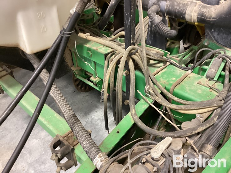 2005-john-deere-1750-image-14