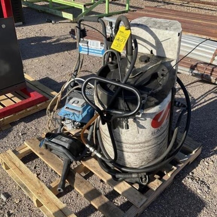 SAMSON OIL TANK & ELECTRIC PRESSURE WASHER