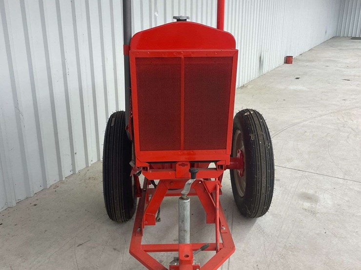 1950-ford-8n-image-5