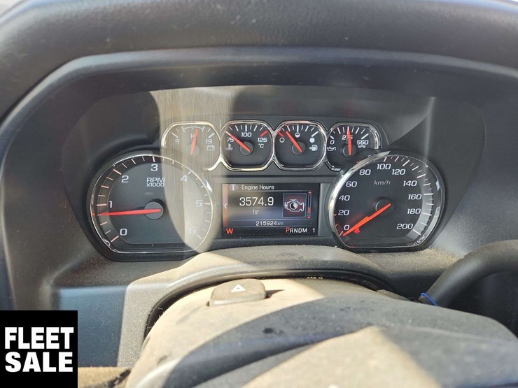 2015-gmc-sierra-2500hd-image-8