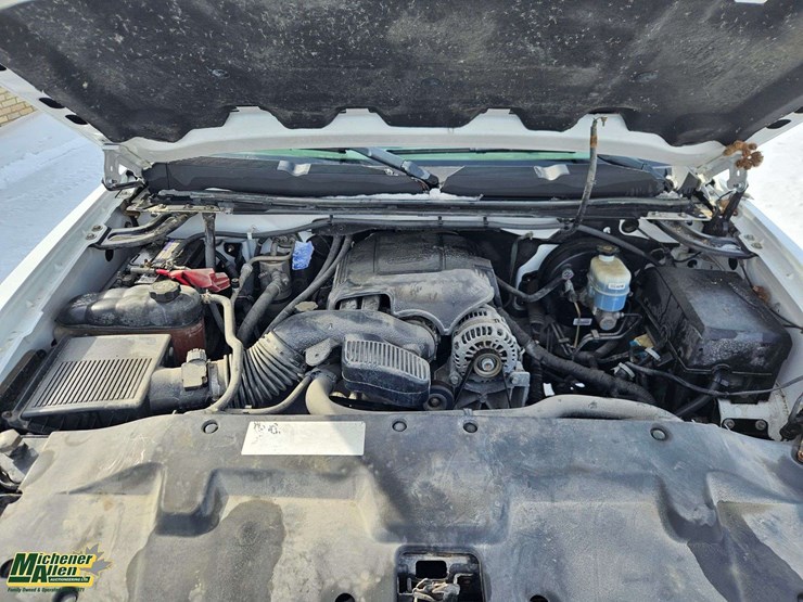 2010-chevrolet-silverado-1500-image-24