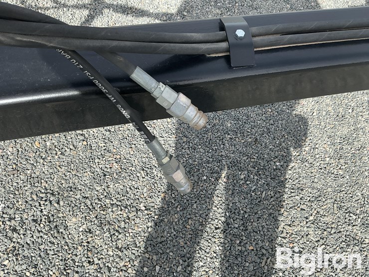 2025-sterling-32'-packer-image-10