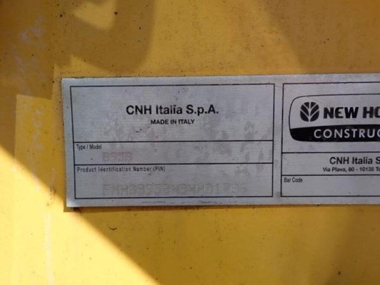 2012-new-holland-b95b-image-8