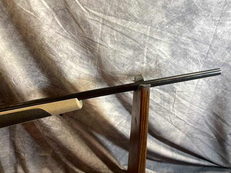 #10137-•-weatherby-vangaurd,-7mm-rem-mag-bolt-action-rifle,-sn:-vb065127-image-4