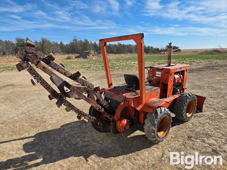 ditch-witch-v30-image-7