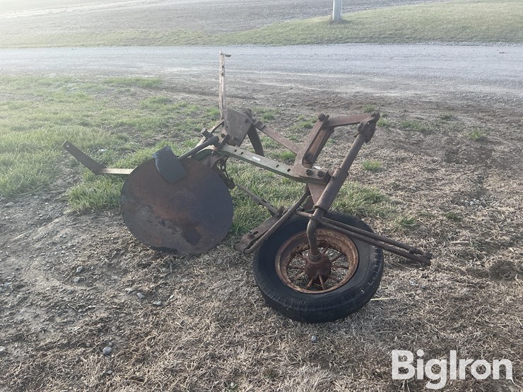 john-deere-terracing-plow-image-7