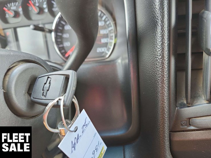 2014-chevrolet-silverado-1500-image-25