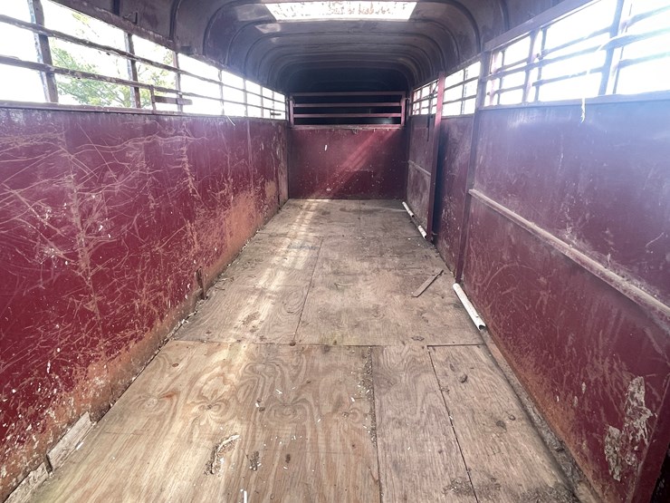 #294-•-1998-calico-livestock-trailer-(has-mn-title)-(mora,-mn)-image-36