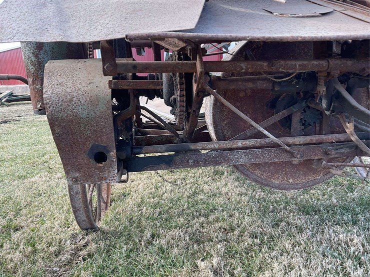 john-deere-8-image-31