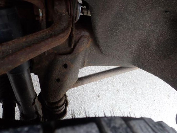 2022-chevrolet-2500hd-image-58