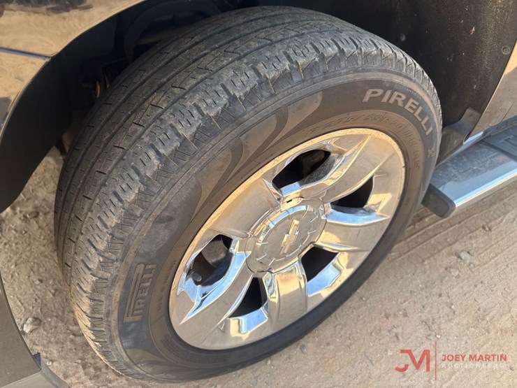 2016-chevrolet-tahoe-image-10