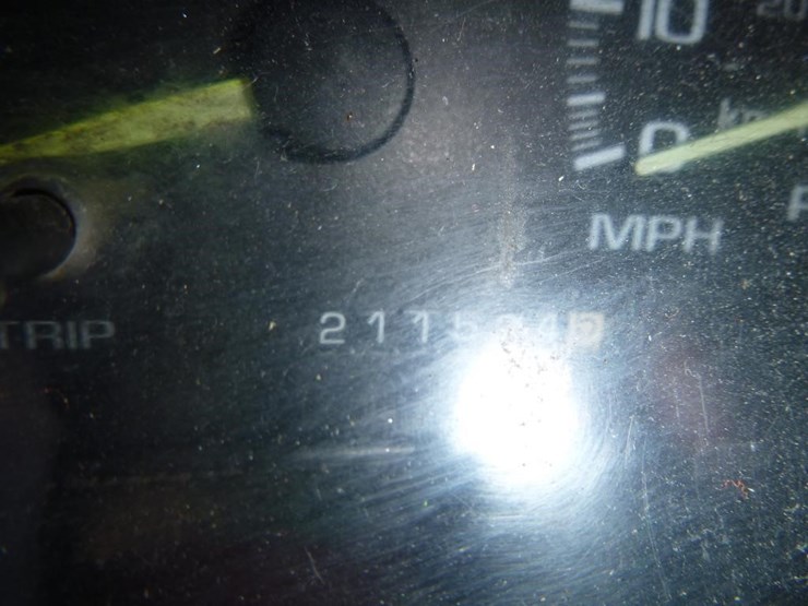 2000-chevrolet-2500-image-24