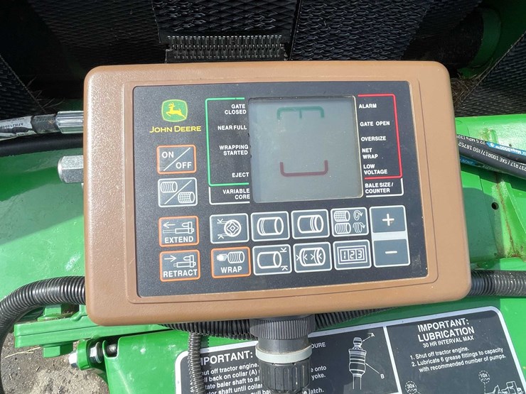 #142-•-john-deere-round-baler-(stoughton,-wi)-image-28