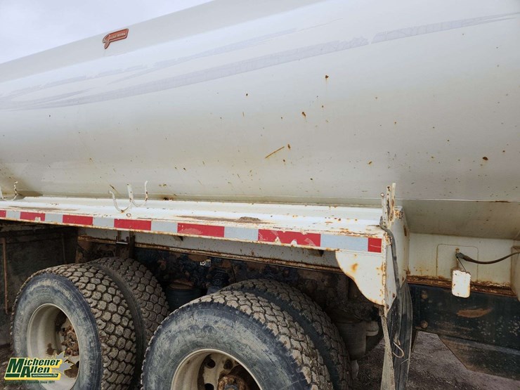 2008-peterbilt-340-image-37