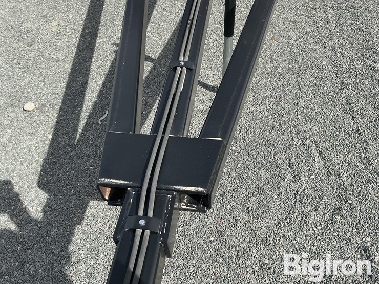 2025-sterling-32'-packer-image-11