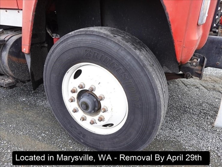 1991-ford-l9000-image-23