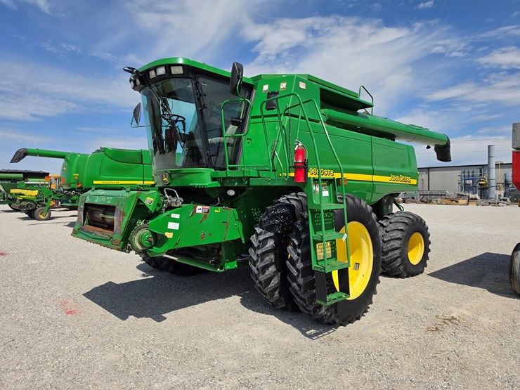 2005-john-deere-9860-sts-image-1
