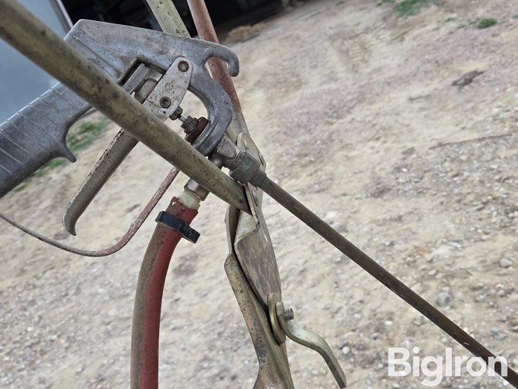 b&b-nitzsche-weeder-3-place-spray-buggy-image-12