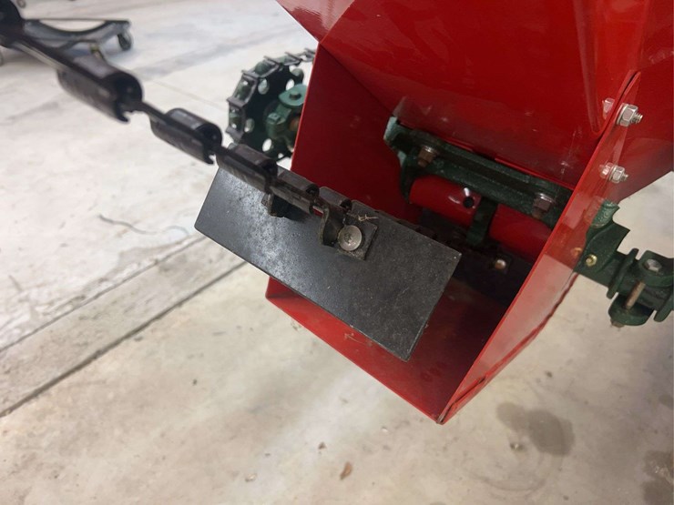 1927-fordson-with-continental-corn-picker-image-51