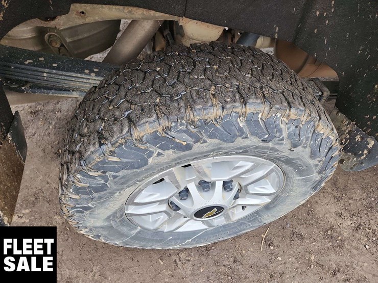 2021-chevrolet-silverado-2500hd-image-32