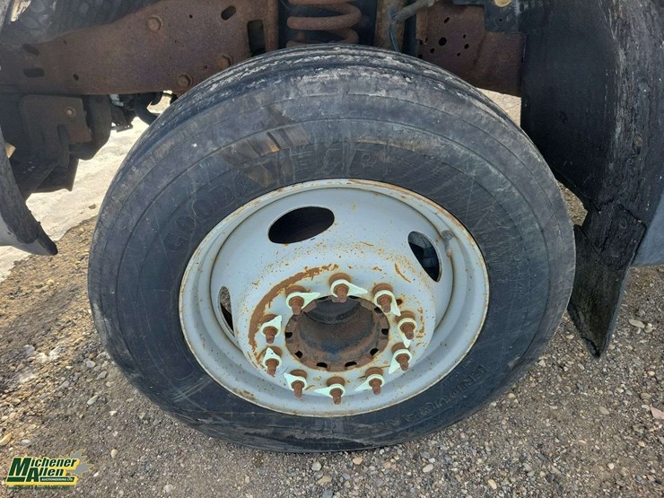 2006-ford-f550-image-9