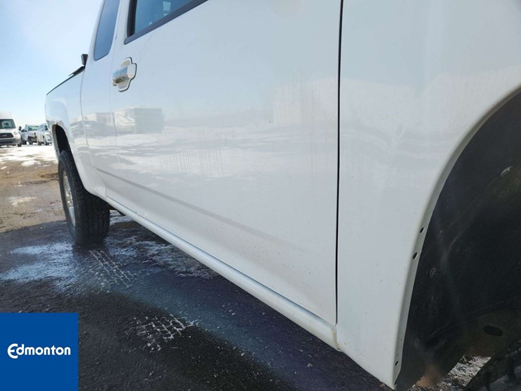 2012-chevrolet-colorado-image-32