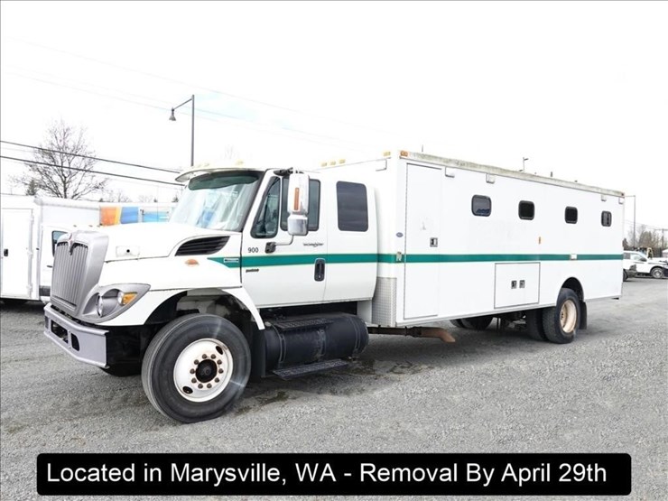 2008-international-7400-image-1