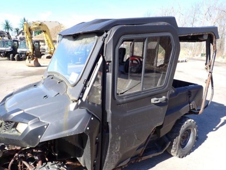 2015-pioneer-4x4-image-21