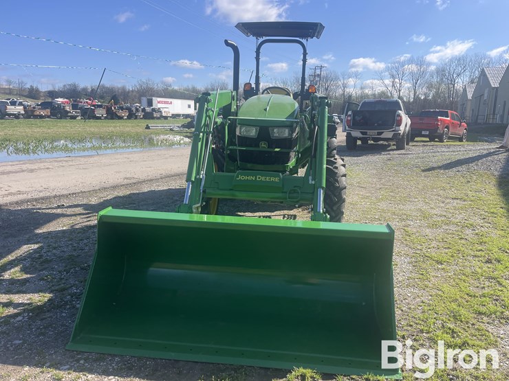 2020-john-deere-5055e-image-2