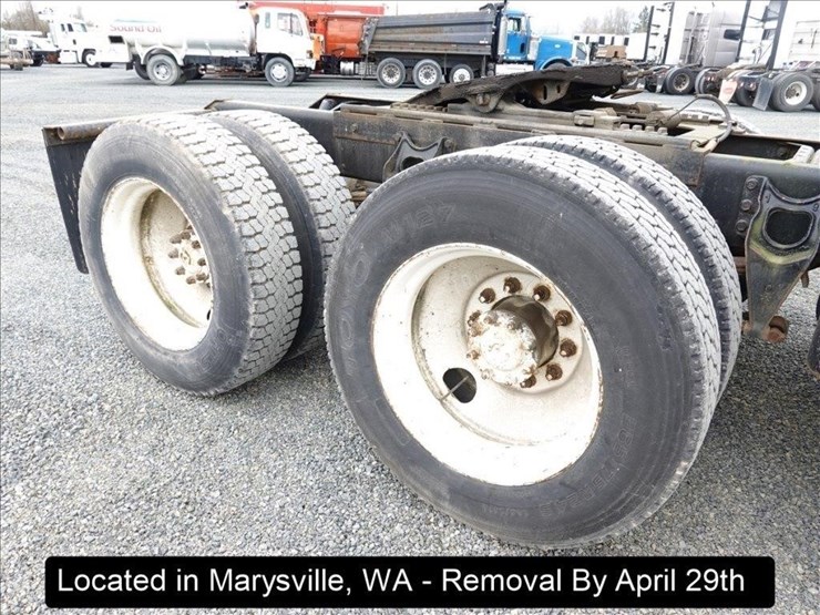 1985-international-s2300-image-24