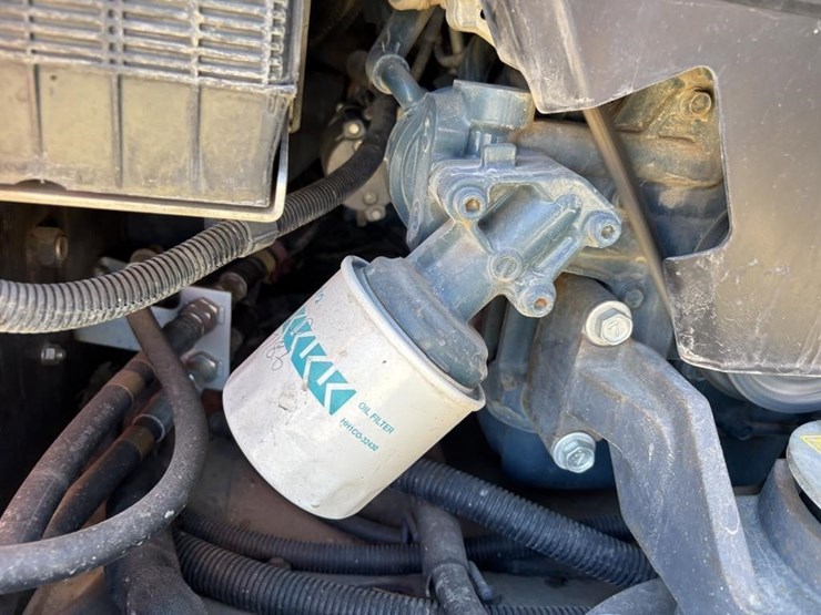 2018-kubota-ssv65-image-33