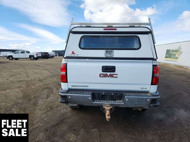 2016-gmc-sierra-2500hd-image-23