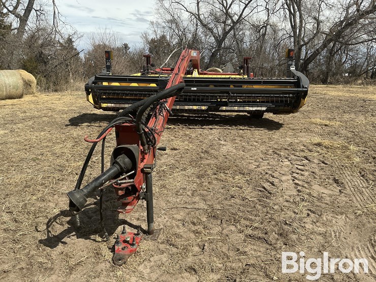 2012-new-holland-h7150-image-2