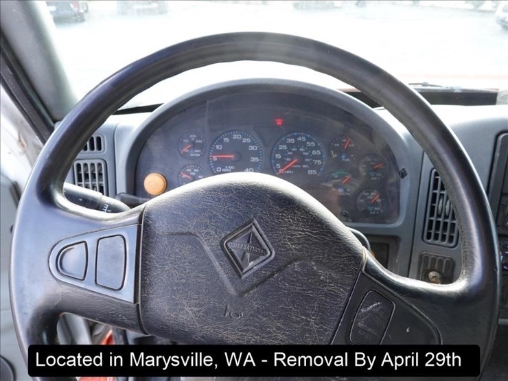 2005-international-7600-image-39