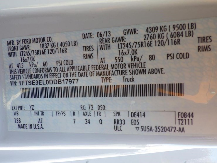 2013-ford-econoline-350-image-18