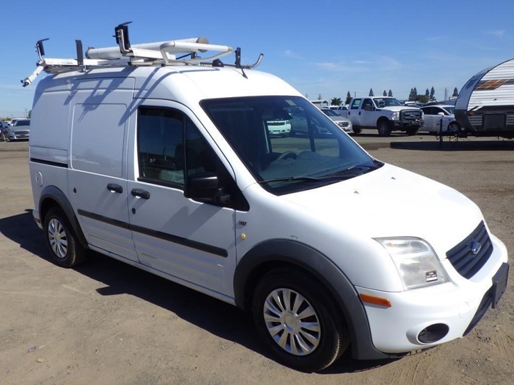 2013-ford-transit-connect-image-2