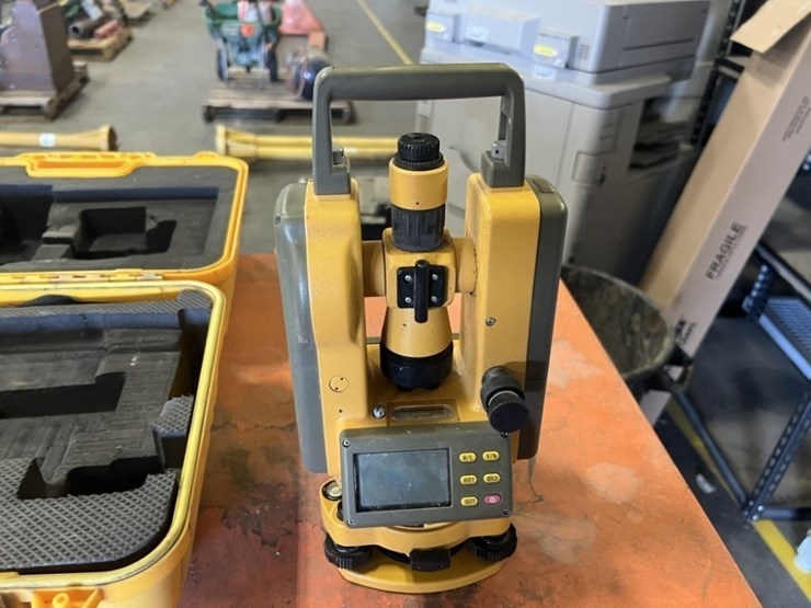 northwest-instrument-neth503-theodolite-image-2