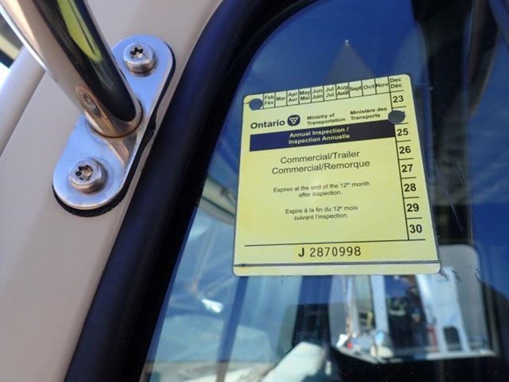 2017-western-star-4700sb-image-10