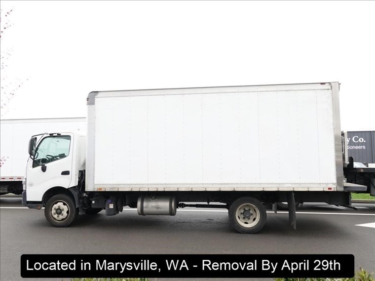 2018-hino-195-image-4