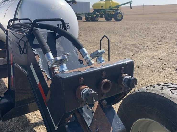 2010-b-b-dual-anhydrous-tanks-on-running-gear,-100-2961-image-6