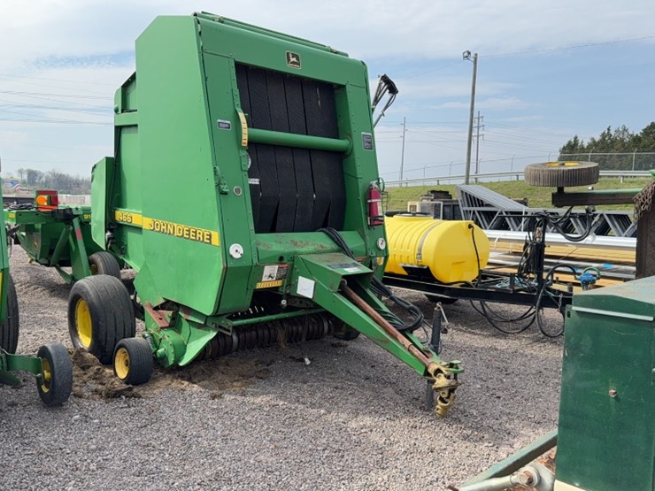 john-deere-466-image-1