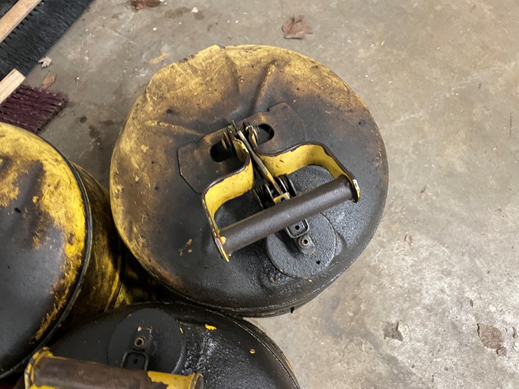 #2578-•-metal-fuel-cans-(columbia-heights,-mn)-image-7