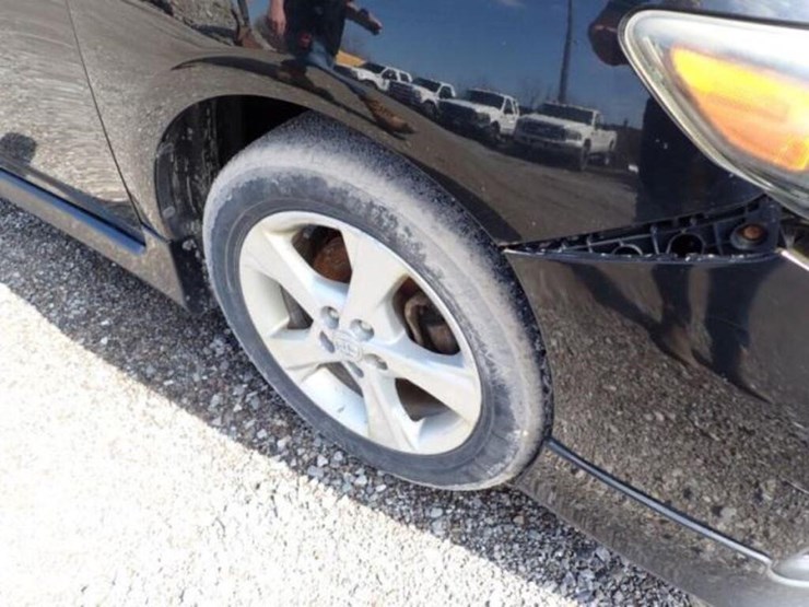 damaged-2013-toyota-corolla-sedan-2t1bu4ee1dc92192-image-25