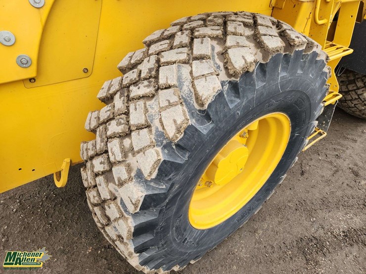 2014-caterpillar-910k-image-28