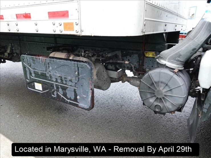 2016-isuzu-nqr-image-20