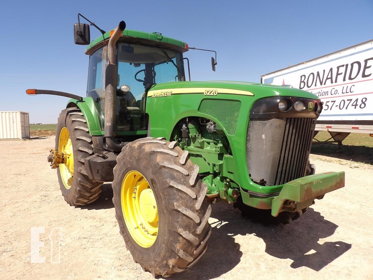 john-deere-8220-image-7