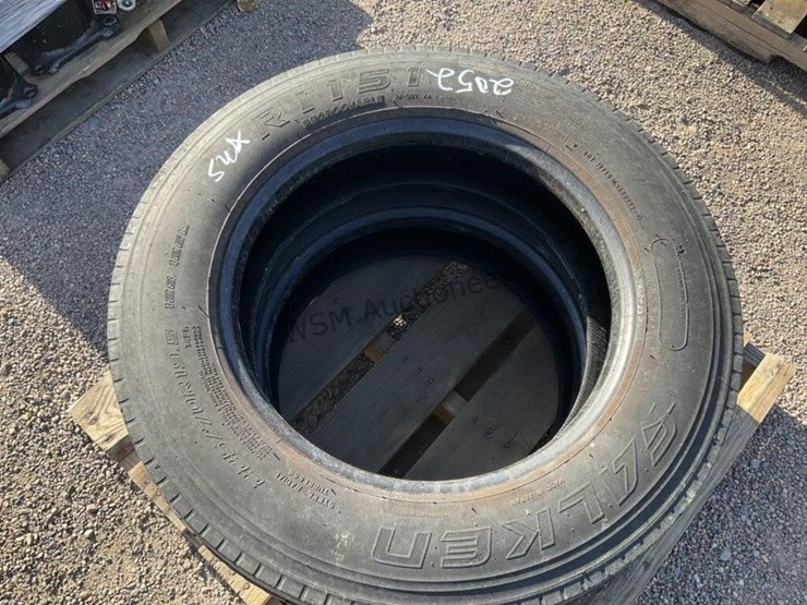 (2)-225/70r19.5-falken-tires-image-3