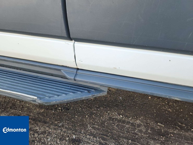 2018-ford-transit-image-30