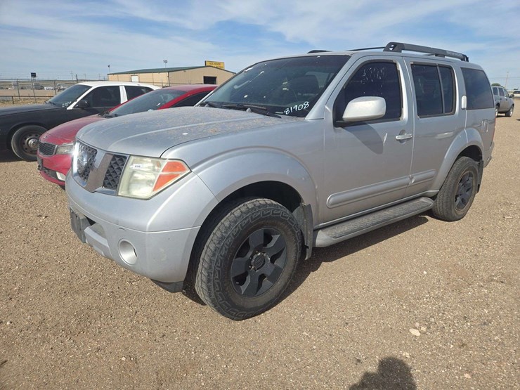 2006-nissan-pathfinder-le-image-1