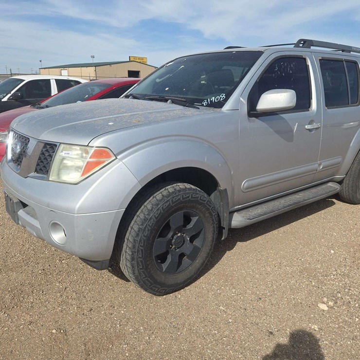 2006 NISSAN PATHFINDER LE